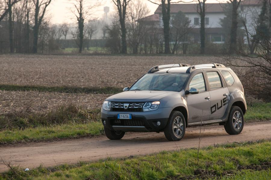  Dacia Duster Titan 2014 года  (IT) (фото 23 из 43)